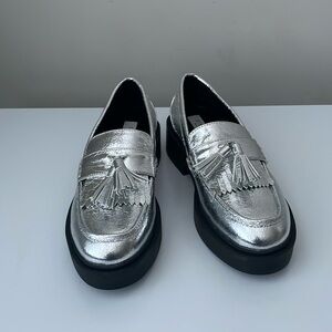 STEVEN NEW YORK Beryn Platform Kiltie Tassel Loafer In Silver Women’s size 8